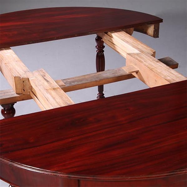 Grote foto franse coulissetafel in mahonie met paraplu poot ca 1860 met 4 inlegbladen tot minimaal 12 personen antiek en kunst stoelen en banken