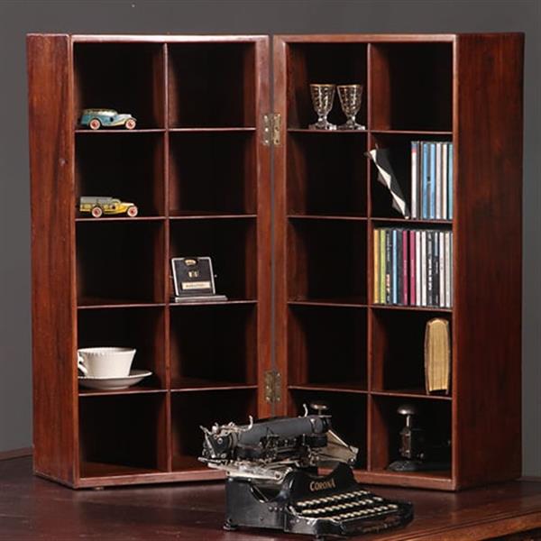 Grote foto uitzonderlijke vakjeskast als desk top organiser of hotel sleutelkast no.952215 antiek en kunst stoelen en banken