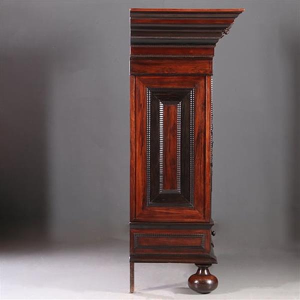 Grote foto palissander tweedeurs pilasterkast ca 1700 met veel ebben inleg no.962630 antiek en kunst stoelen en banken