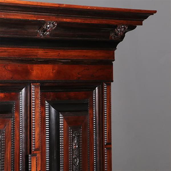 Grote foto palissander tweedeurs pilasterkast ca 1700 met veel ebben inleg no.962630 antiek en kunst stoelen en banken