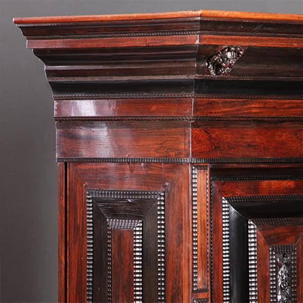 Grote foto palissander tweedeurs pilasterkast ca 1700 met veel ebben inleg no.962630 antiek en kunst stoelen en banken