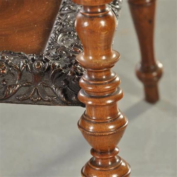 Grote foto wonderlijke bijzettafel met 2 bladen met reli flijstwerk 1870 1890 no.993904 antiek en kunst stoelen en banken