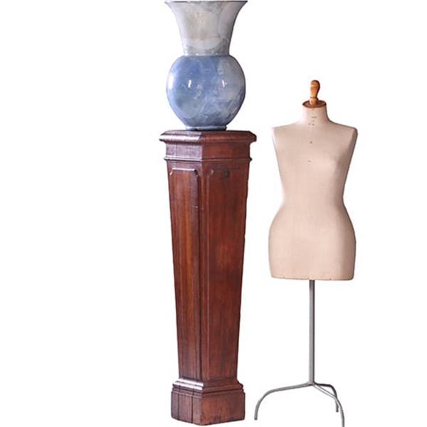 Grote foto hoge vierkante taps lopende zuil 17e 18e eeuw in eikenhout zeer zwaar no.991945 antiek en kunst stoelen en banken