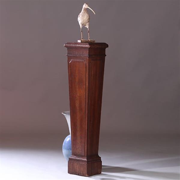 Grote foto hoge vierkante taps lopende zuil 17e 18e eeuw in eikenhout zeer zwaar no.991945 antiek en kunst stoelen en banken