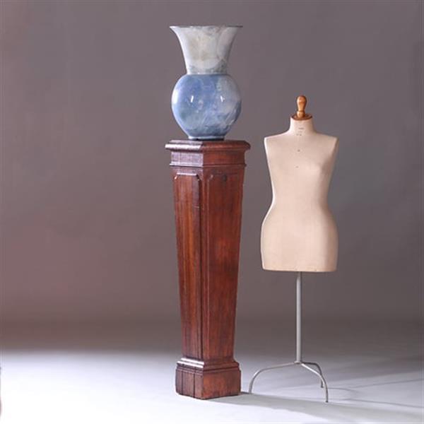 Grote foto hoge vierkante taps lopende zuil 17e 18e eeuw in eikenhout zeer zwaar no.991945 antiek en kunst stoelen en banken