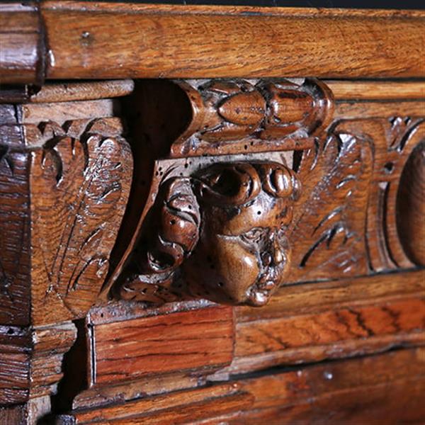 Grote foto museale 17e eeuwse zeeuwse vierdeurskast zeer fijn beeldhouwwerk geweldige kleur ca. 1650 no.99193 antiek en kunst overige in antiek gebruiksvoorwerpen