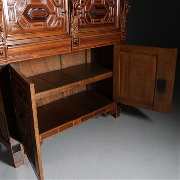 Grote foto museale 17e eeuwse zeeuwse vierdeurskast zeer fijn beeldhouwwerk geweldige kleur ca. 1650 no.99193 antiek en kunst overige in antiek gebruiksvoorwerpen