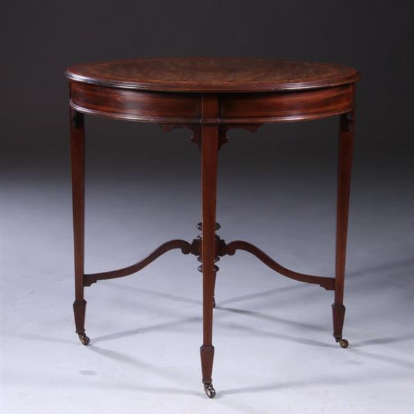 Grote foto salontafel in de hoge 19e eeuwse traditie fraai ingelegd door p e gane artistic furniture ca 1 antiek en kunst stoelen en banken