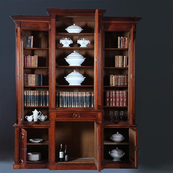 Grote foto bibliotheekkast 2 60 m hoog met 6 deuren en dubbel break front ca. 1880 facet geslepen glas no.222 antiek en kunst stoelen en banken