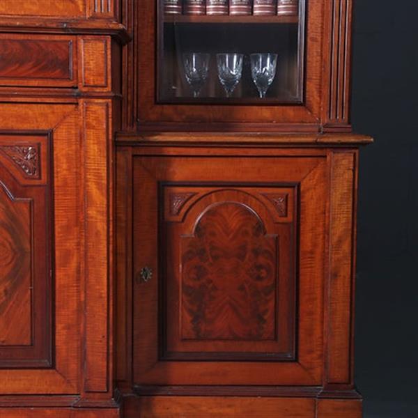 Grote foto bibliotheekkast 2 60 m hoog met 6 deuren en dubbel break front ca. 1880 facet geslepen glas no.222 antiek en kunst stoelen en banken