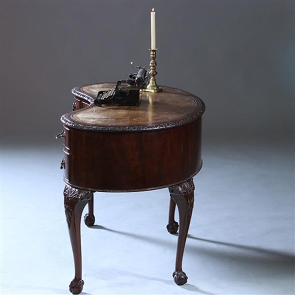Grote foto niervormig bureau met fabelachtig mooi oud leer en 5 laden ca 1900 no.230210 antiek en kunst overige in antiek gebruiksvoorwerpen