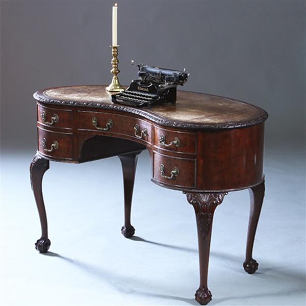 Grote foto niervormig bureau met fabelachtig mooi oud leer en 5 laden ca 1900 no.230210 antiek en kunst overige in antiek gebruiksvoorwerpen