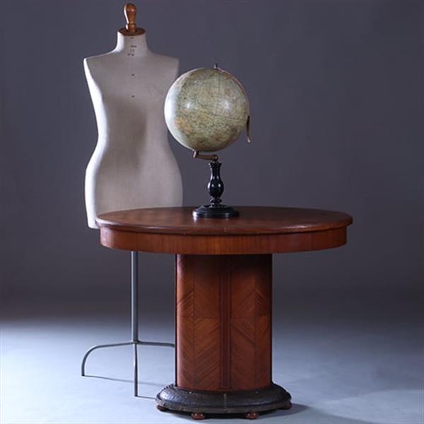 Grote foto art and craft mahonie bijzettafel met blokmoza ek blad en brons beslagen voet ca 1890 no.222175 antiek en kunst stoelen en banken