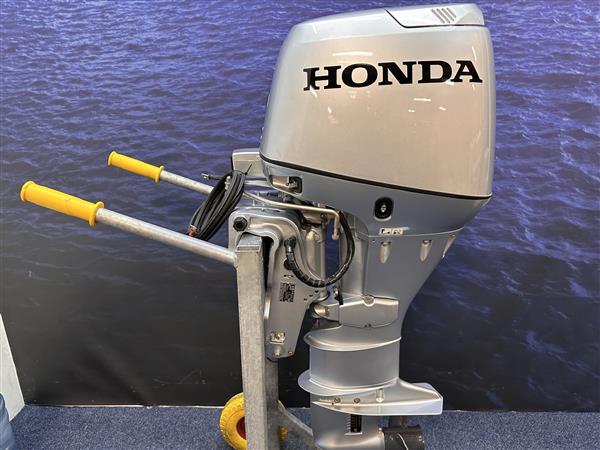Grote foto honda 30 pk buitenboordmotor artikelnummer 0080 30 lrtu watersport en boten buiten en binnenboordmotoren