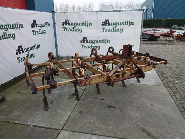 Grote foto huard veertandcultivator agrarisch cultivators en woelers