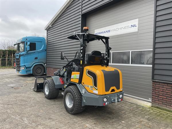 Grote foto giant g2700e x tra hd minishovel kniklader nieuw electrisch agrarisch shovels