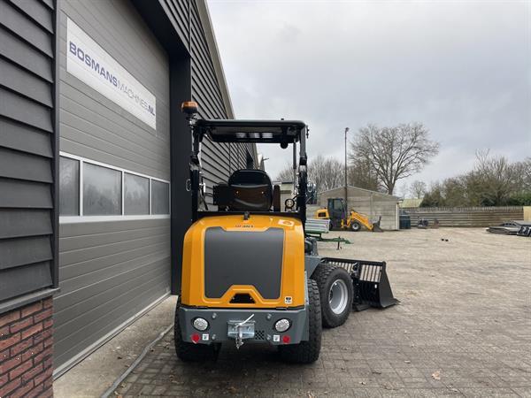 Grote foto giant g2700e x tra hd minishovel kniklader nieuw electrisch agrarisch shovels