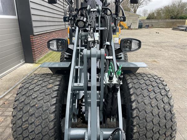 Grote foto giant g2700e x tra hd minishovel kniklader nieuw electrisch agrarisch shovels