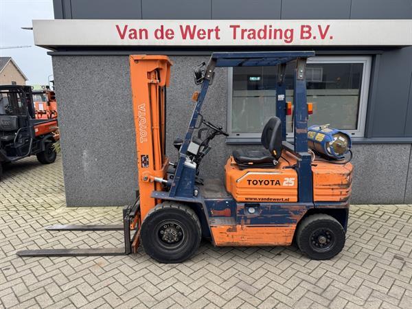 Grote foto toyota 42 5fgf 25 heftruck triplo 470 freelift sideshift lpg agrarisch heftrucks