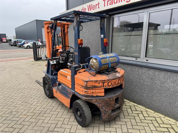 Grote foto toyota 42 5fgf 25 heftruck triplo 470 freelift sideshift lpg agrarisch heftrucks