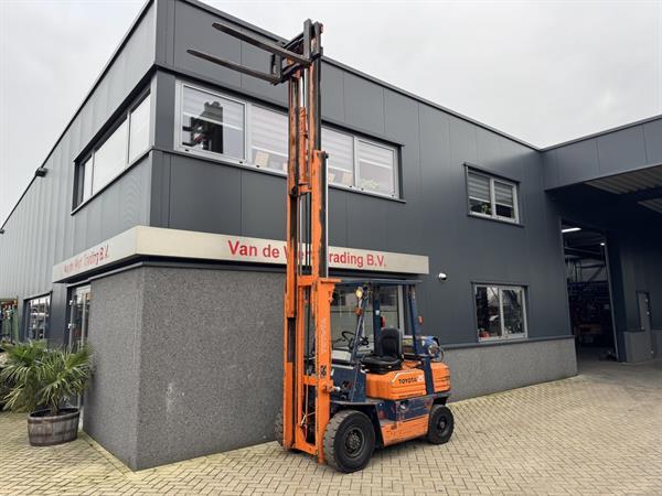 Grote foto toyota 42 5fgf 25 heftruck triplo 470 freelift sideshift lpg agrarisch heftrucks