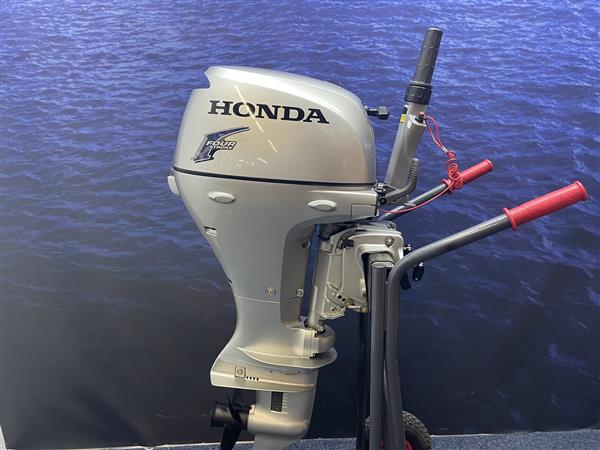 Grote foto honda 20 pk buitenboordmotor artnr 2406 kortstaart watersport en boten buiten en binnenboordmotoren