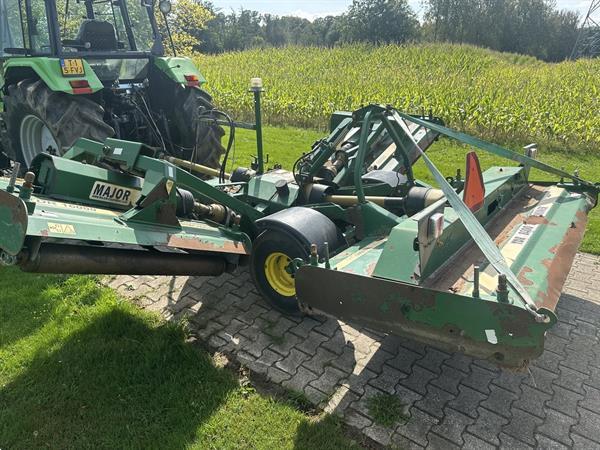 Grote foto major tdr 16000 circel maaier agrarisch maaiers