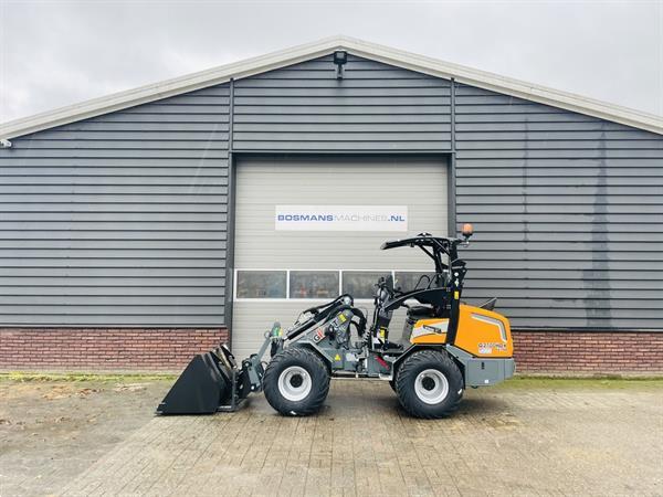 Grote foto giant g2700 hd x tra minishovel kniklader nieuw agrarisch shovels