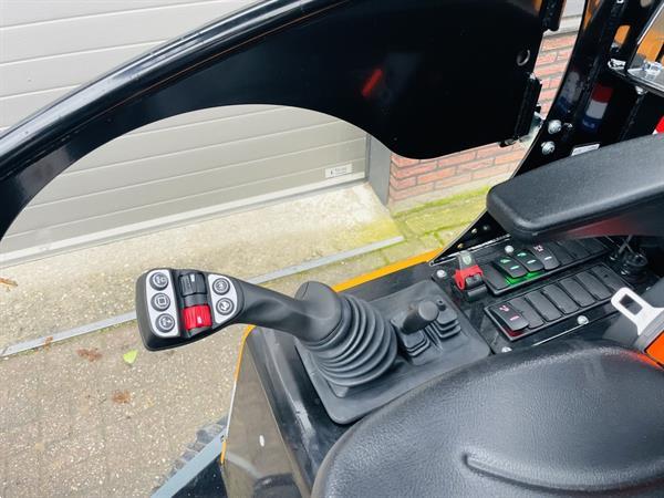 Grote foto giant g2700 hd x tra minishovel kniklader nieuw agrarisch shovels