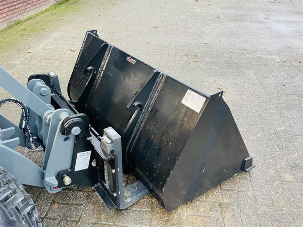 Grote foto giant g2700 hd x tra minishovel kniklader nieuw agrarisch shovels
