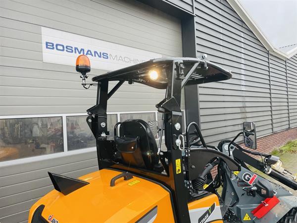 Grote foto giant g2700 hd x tra minishovel kniklader nieuw agrarisch shovels
