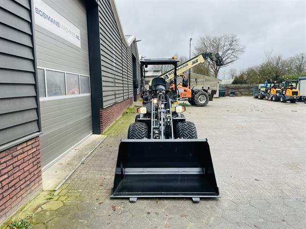 Grote foto giant g2700 hd x tra minishovel kniklader nieuw agrarisch shovels