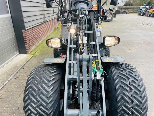 Grote foto giant g2700 hd x tra minishovel kniklader nieuw agrarisch shovels