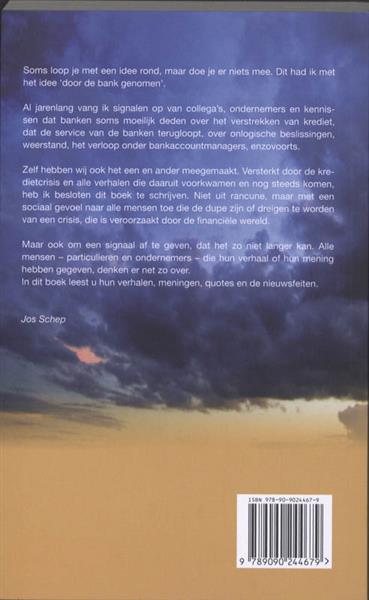 Grote foto door de bank genomen boeken politiek en maatschappij