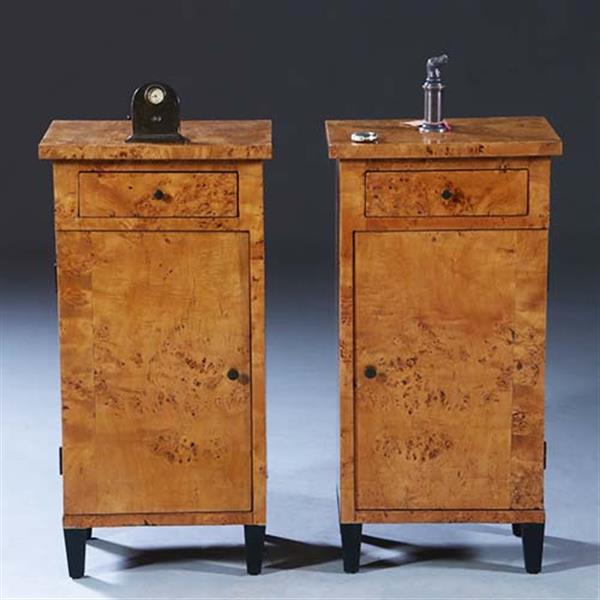 Grote foto stel van 2 blonde nachtkastjes zeer strak biedermeier berkenwortel ca 1825 no.231630 antiek en kunst stoelen en banken