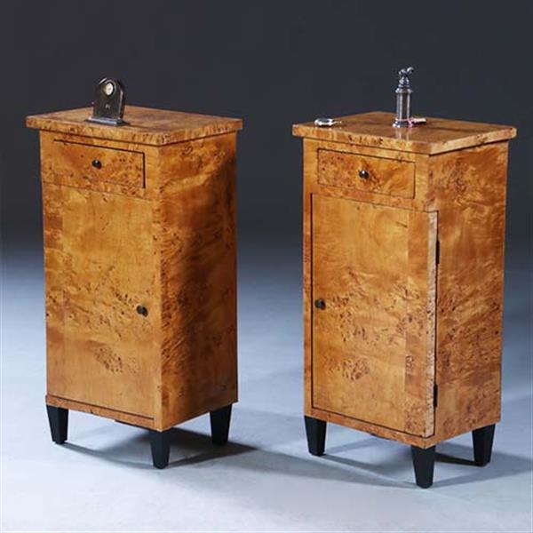 Grote foto stel van 2 blonde nachtkastjes zeer strak biedermeier berkenwortel ca 1825 no.231630 antiek en kunst stoelen en banken