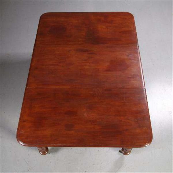 Grote foto lange engelse eetkamertafel met 3 inlegbladen in mooie oude kleur no.222905 antiek en kunst stoelen en banken