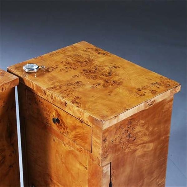 Grote foto stel van 2 blonde nachtkastjes zeer strak biedermeier berkenwortel ca 1825 no.231630 antiek en kunst stoelen en banken