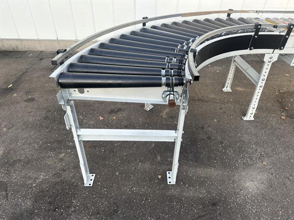 Grote foto sorma rollenbaan aangedreven met 90 bocht en transportband 145 x 60 cm agrarisch transportbanden
