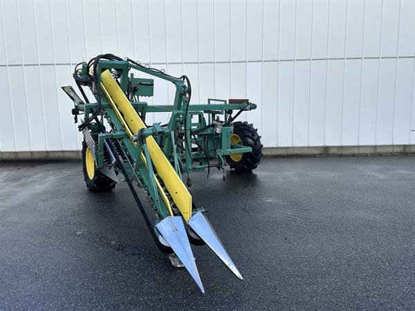 Grote foto baekelandt preirooier voor knolselderij en prei agrarisch oogstmachines