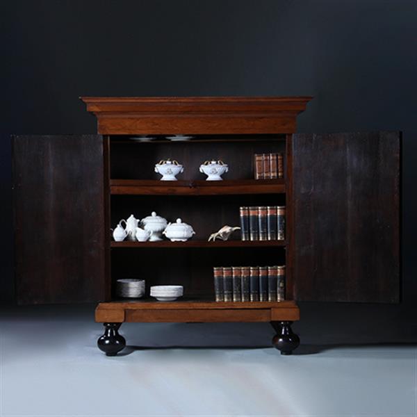 Grote foto kleine pastoorskast ca 1790 in zeer mooie oude kleur en uitstraling no.231640 antiek en kunst stoelen en banken