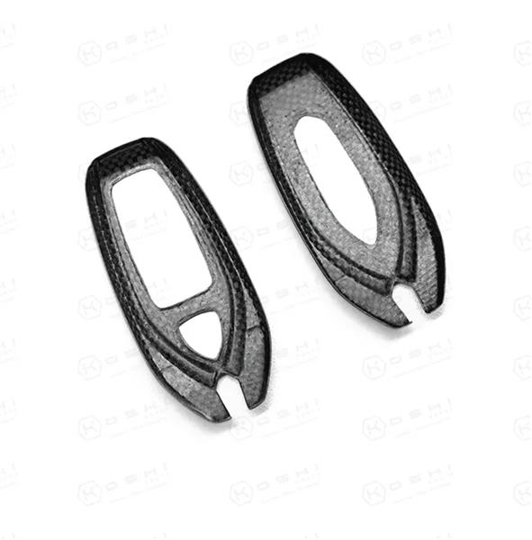 Grote foto dit betreft een lamborghini revuelto carbon sleutel case auto onderdelen tuning en styling