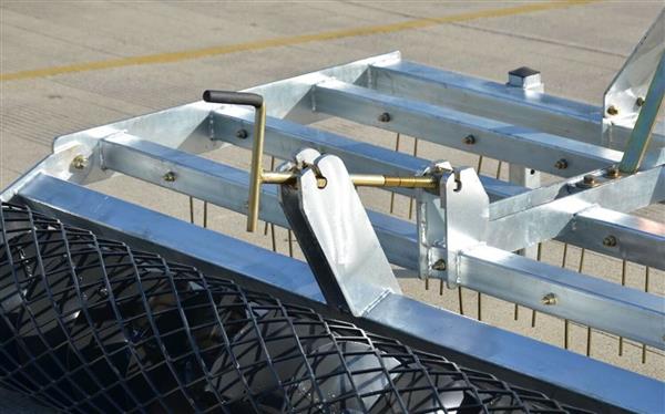 Grote foto kraffter wiedeg veertanden 2m met gaasrol agrarisch mechanisatie