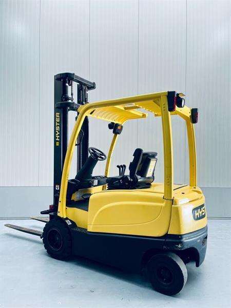 Grote foto hyster j2.5xn agrarisch heftrucks