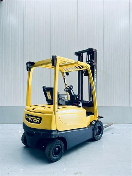 Grote foto hyster j2.5xn agrarisch heftrucks