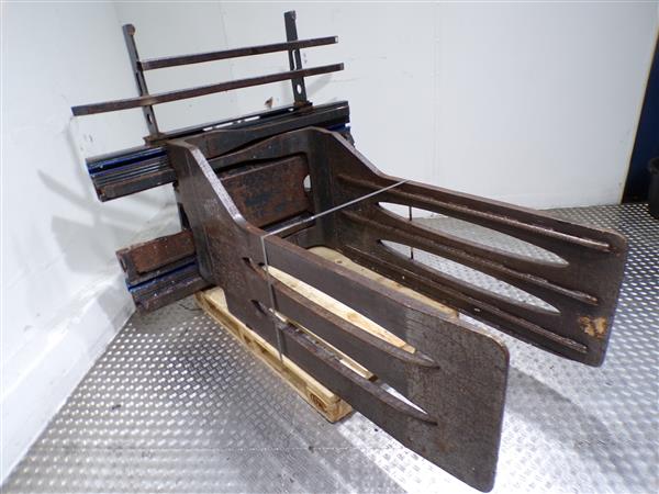 Grote foto cascade balenklem agrarisch heftrucks