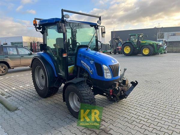 Grote foto new holland boomer 54d 276299 agrarisch akkerbouw