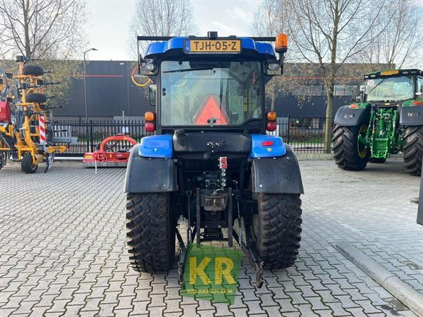 Grote foto new holland boomer 54d 276299 agrarisch akkerbouw