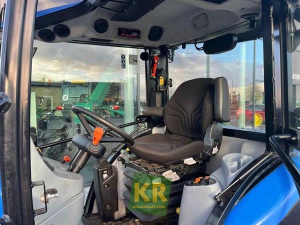 Grote foto new holland boomer 54d 276299 agrarisch akkerbouw