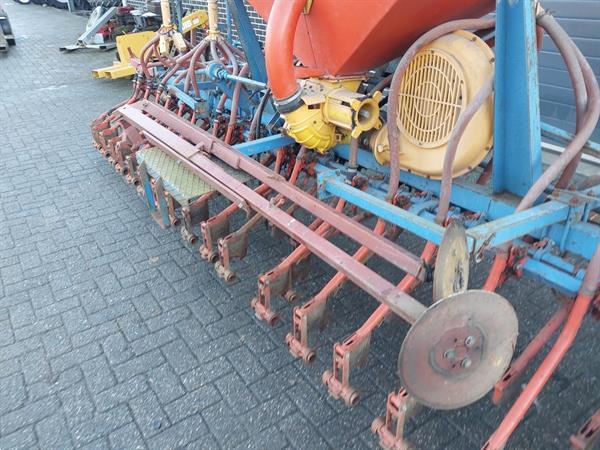 Grote foto accord da pneumatische zaaimachine 6 meter breed agrarisch zaaimachines